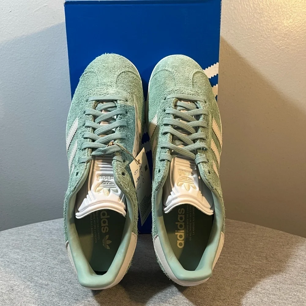 Adidas Classic Gazelle Suede Sneaker Hazy Green Women's Shoe Size 7 IG4393 - Picture 8 of 12